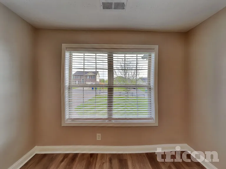 1889 Jackie Lorraine Dr — Photo 15
