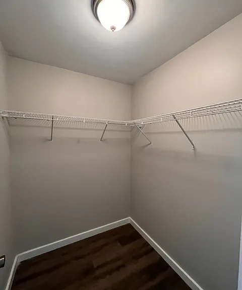 324 Adams St — Photo 12