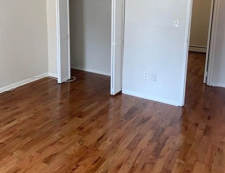 121 Garrison Ave #201 — Photo 5