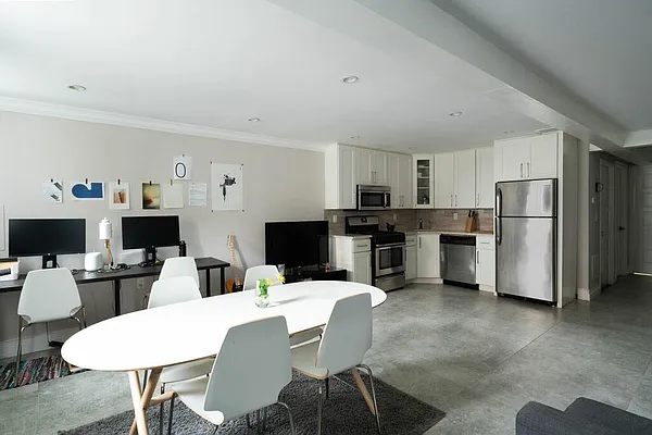 Rented by Verus Real Estate | media 26