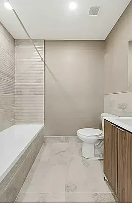 Bathroom, photo 1