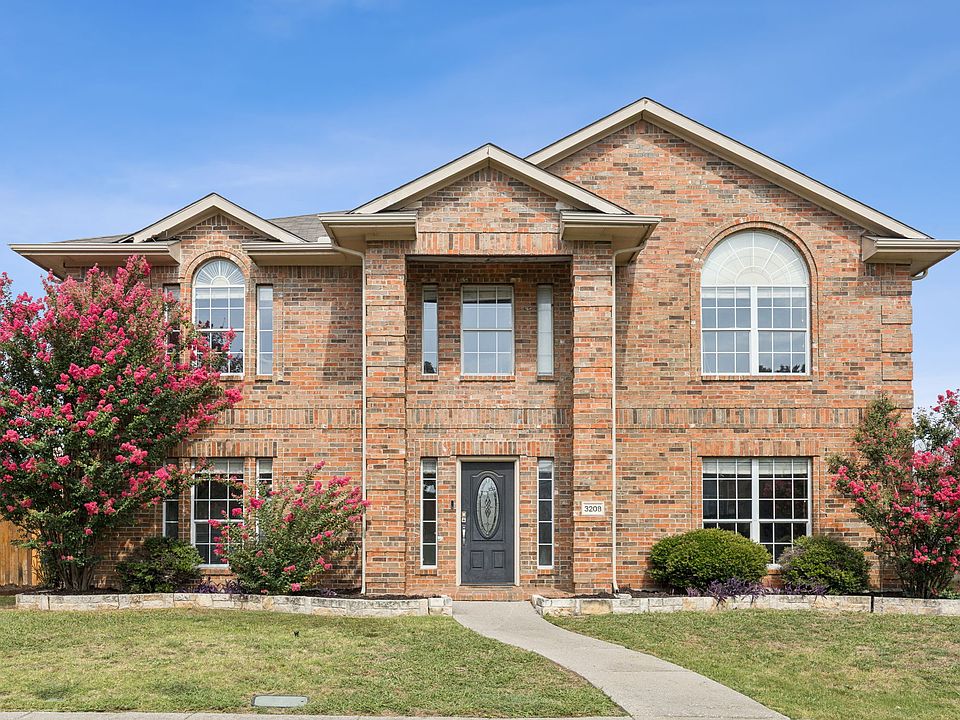 1st image of 3208 Juniper Dr