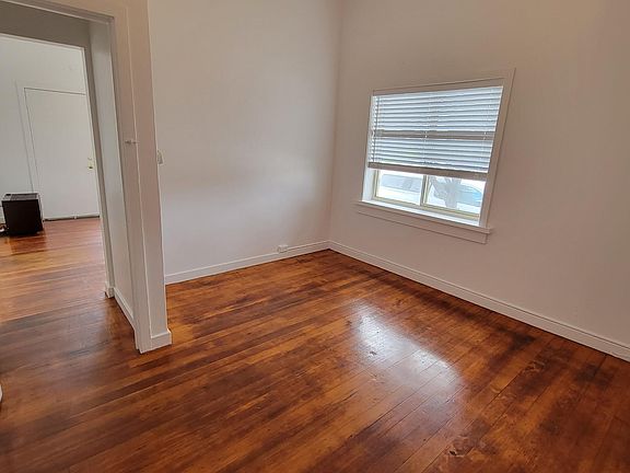 3rd image of 1540 Great Hwy #9