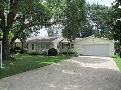 1st image of 632 Hidden Lake Dr