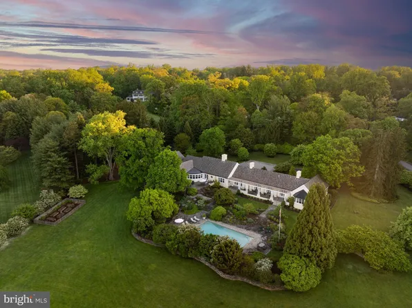 210 Golf Course Rd, Owings Mills, MD 21117