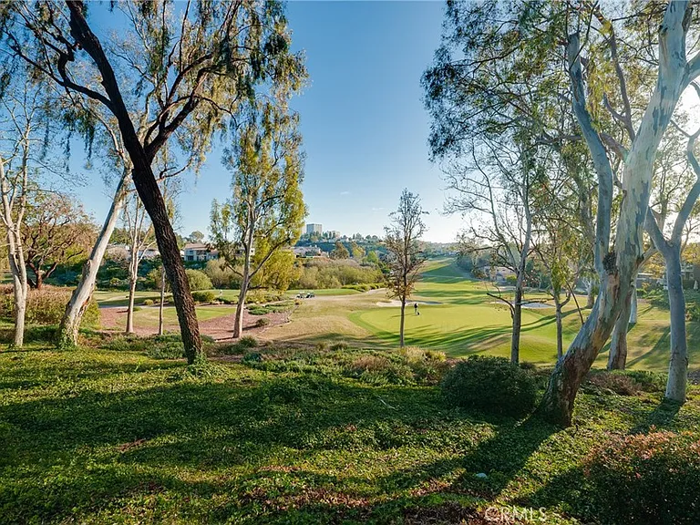 67 Sea Island Dr — Photo 16