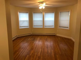 8 Chestnut St APT 1, Westerly, RI 02891