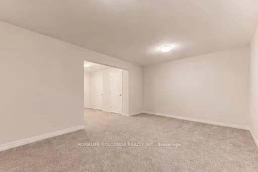 74 Renaissance Dr — Photo 14