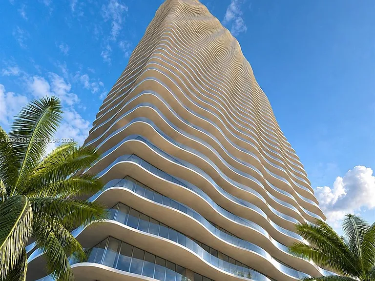 1400 Biscayne Blvd #702 — Photo 1
