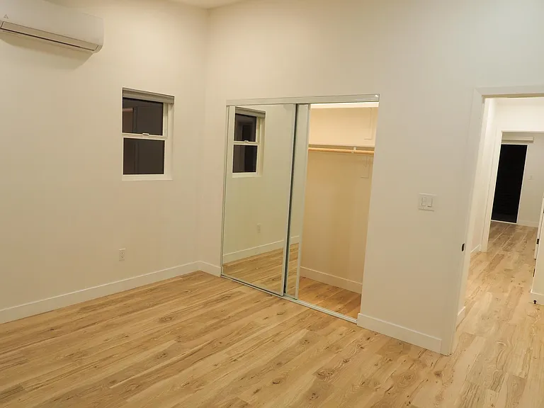 1110 Goodyear St — Photo 13