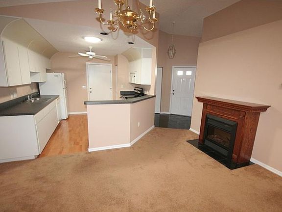 5th image of 17685 SE 114th Ct