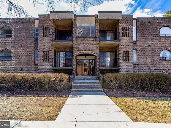 2nd image of 15 Silverwood Cir APT 11