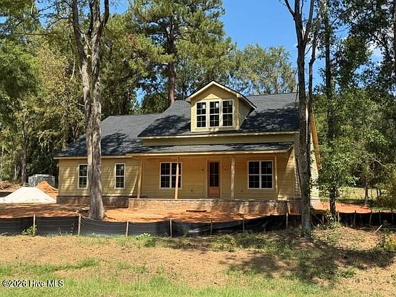 2nd image of 6511 Apple Lane