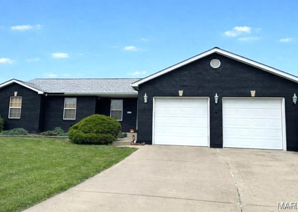 1st image of 130 Regency Pl