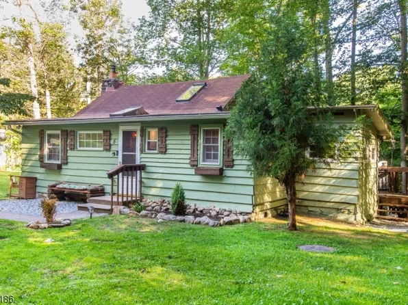 5 Brook Lane, Vernon Twp., NJ 07461