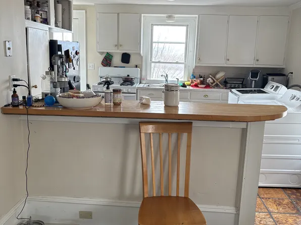 477 Saint Paul St, Burlington, VT 05401