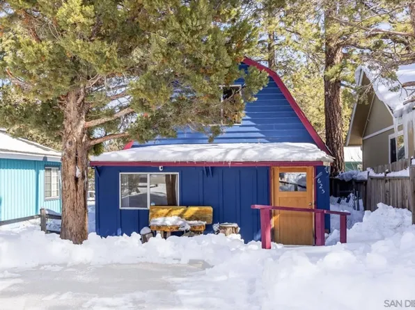 625 San Bernardino Ave, Sugarloaf, CA 92386