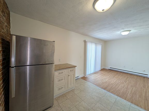3rd image of 3 Elm St #3