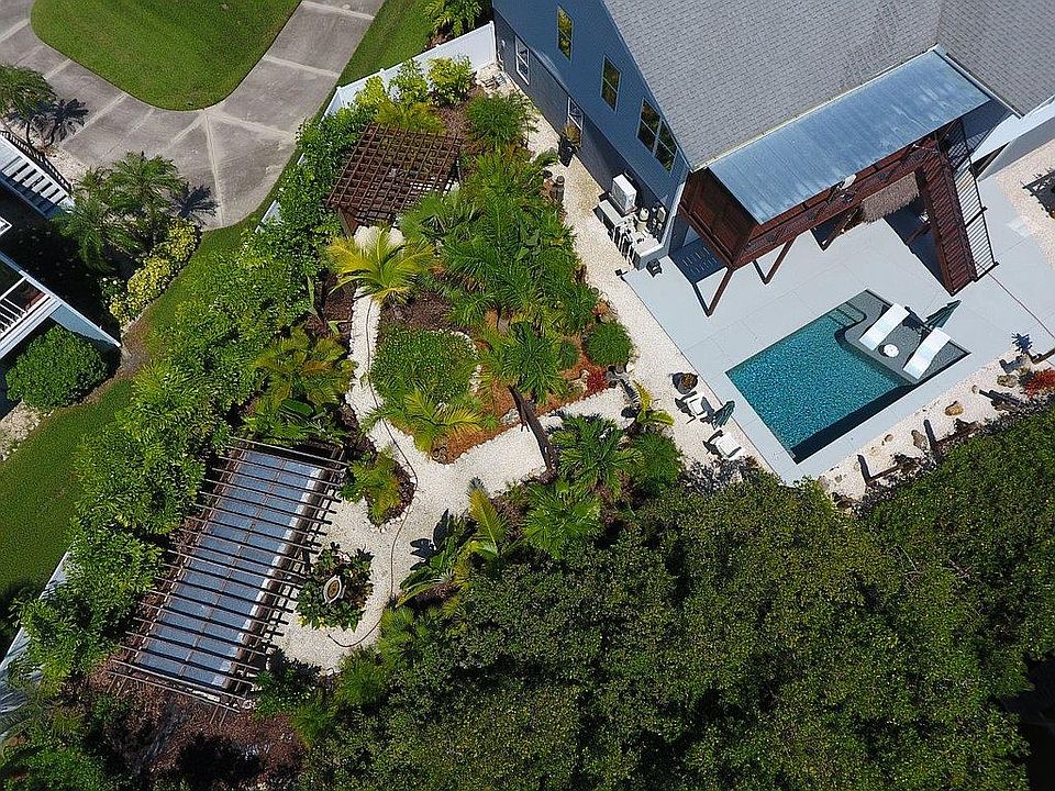 1st image of 504 Sally Lee Dr