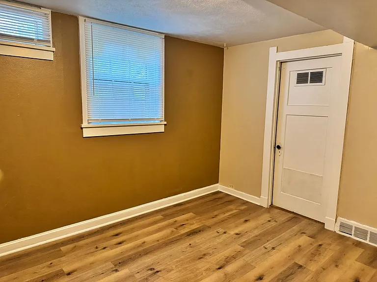 3321 Central Ave — Photo 19