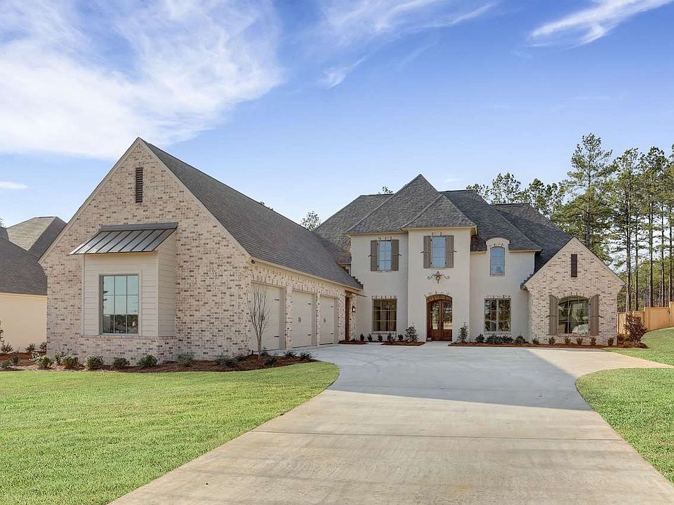 1st image of 290 Lake Village Dr