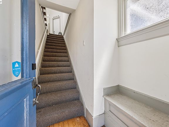 5th image of 4324 Montgomery St #B