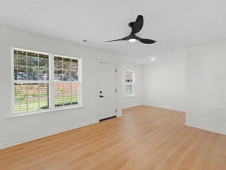 6060 Winston Trce — Photo 28