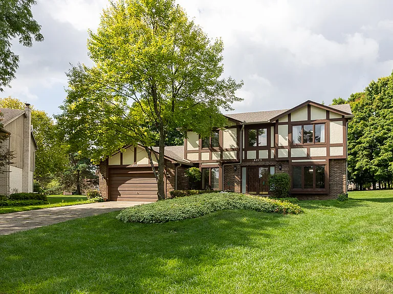 6275 Fairbrook Ct — Photo 83