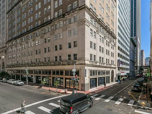 Gravier Place Apartments — Photo 12
