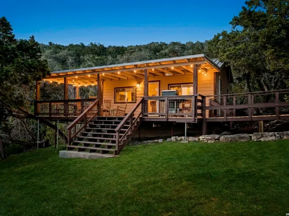 1597 Pipe Springs, Lakehills, TX 78063