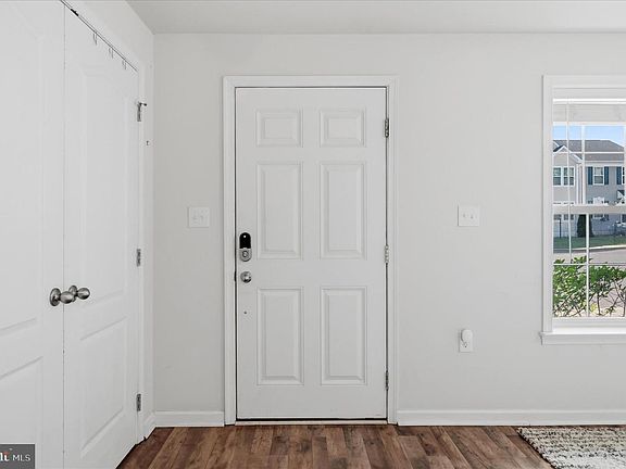4th image of 45 Britania Ct