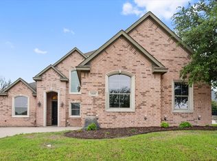 9029 Reata West Dr, Benbrook, TX 76126