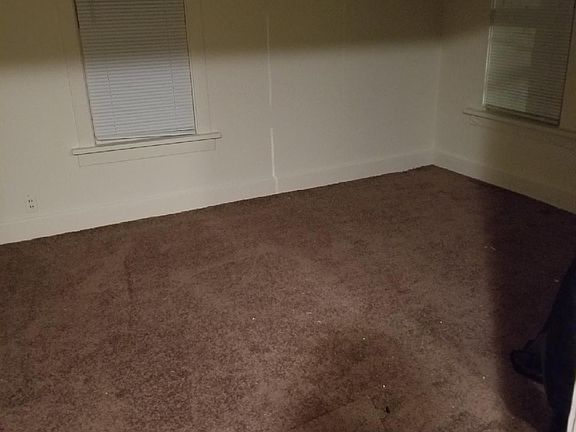3rd image of 3558 Oliver Ave N