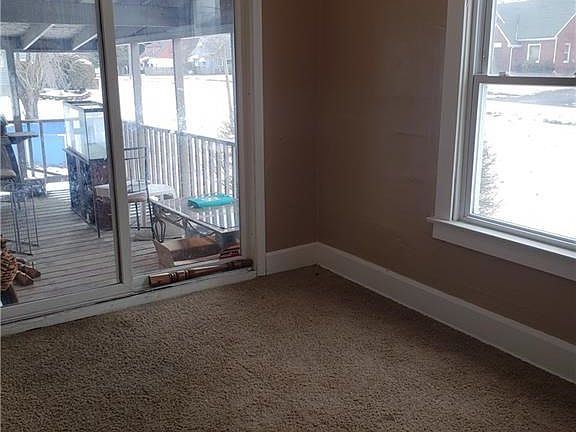 5th image of 96 Woodland Ave