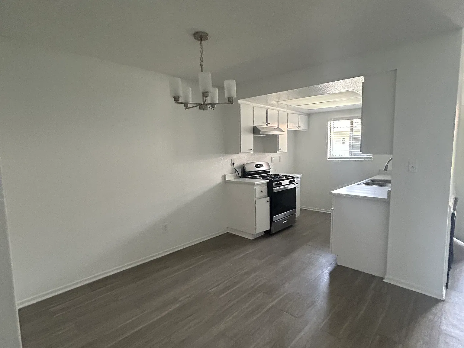 Paradise Garden Apartments — Photo 4