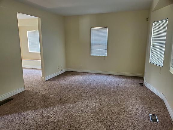 3rd image of 1514 Lane Blvd