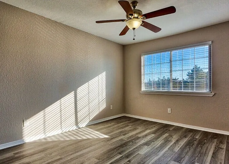 Lake Hefner Townhomes — Photo 11