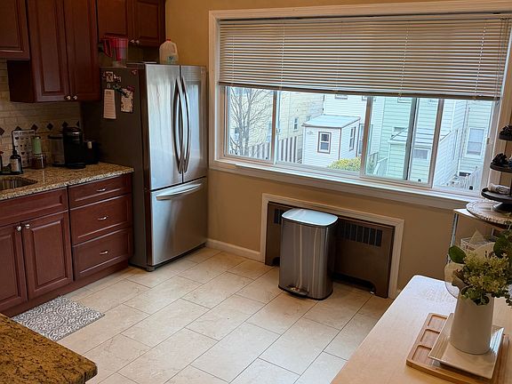 3rd image of 72 Reservoir Ave Floor 2
