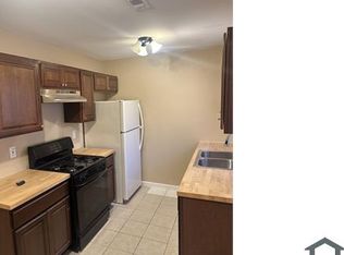 204 Pine Tree Trail, College Park, GA 30349