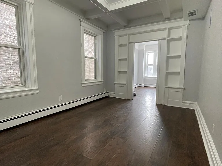 206 Bidwell Ave #2R — Photo 5