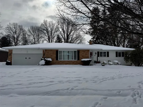 4928 Hartley Dr, Lyndhurst, OH 44124