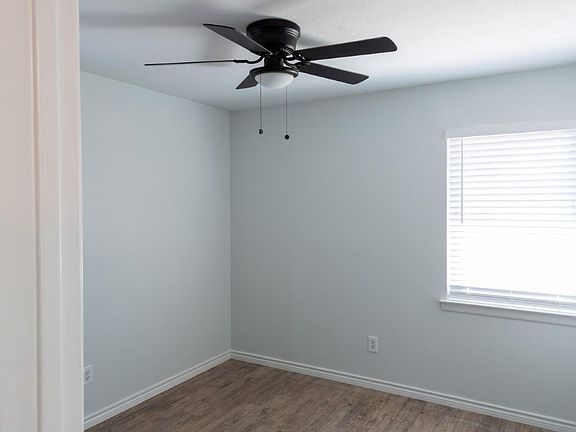 5th image of 2333 Seabreeze Dr