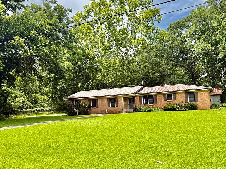 6428 Bain Blvd — Photo 3
