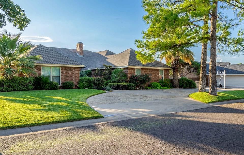 1st image of 6205 Driftwood Dr