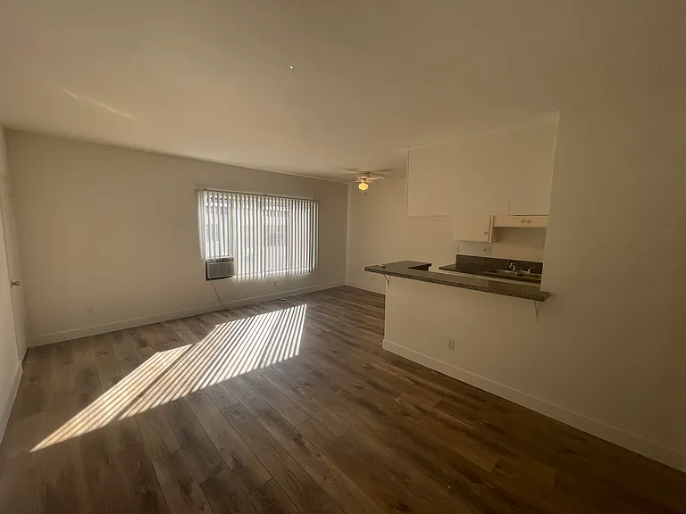 3609 Keystone Ave #6 — Photo 4