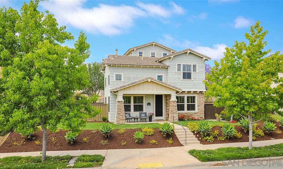 1st image of 8360 Kern Cres
