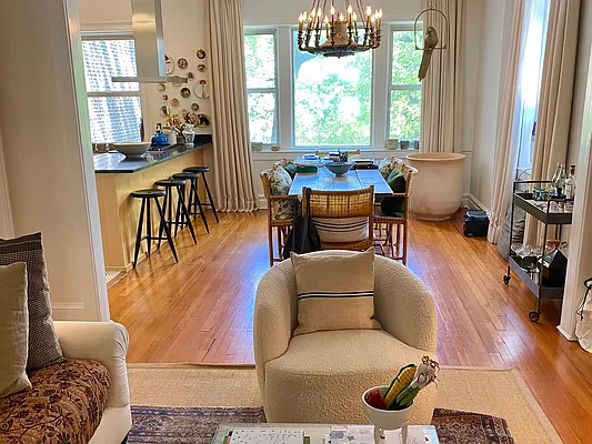 Rented by Nest Seekers International | media 43