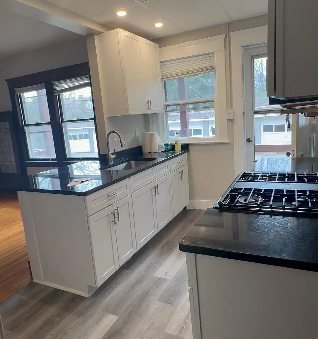 3 bed, 1.5 bath, 1500 sqft, $1,875 — Photo 3