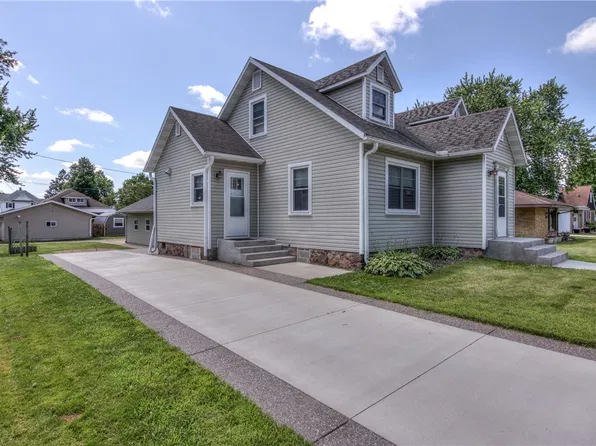 1520 10th Avenue, Bloomer, WI 54724