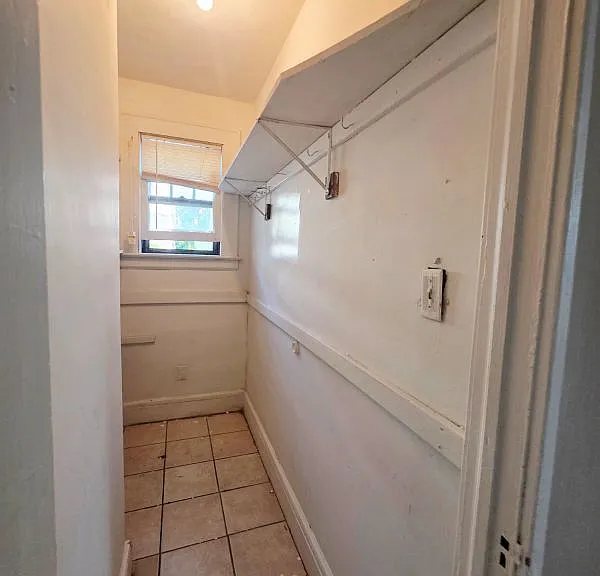 23 Maple Pl — Photo 8